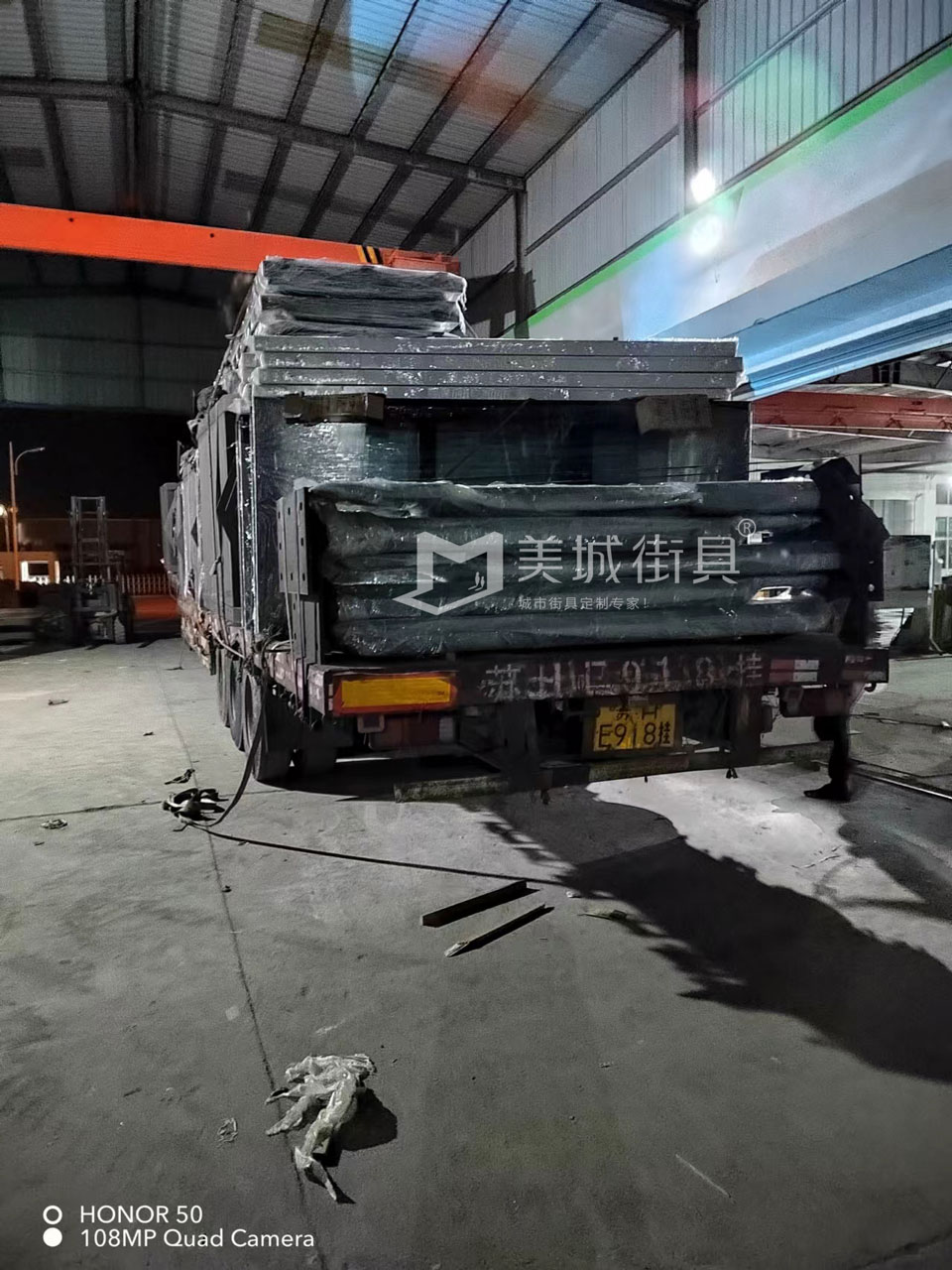 2022.10.18美城街具供應(yīng)臺(tái)州第三、四車候車亭發(fā)貨記錄